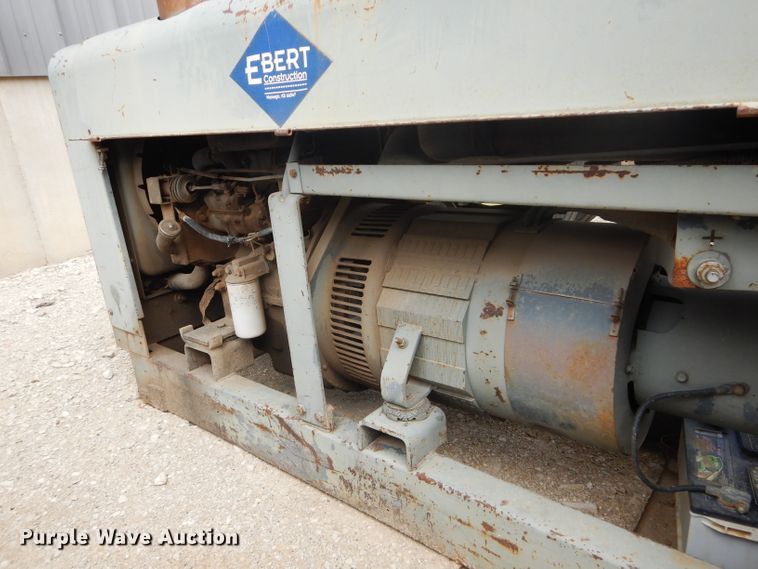 image for item HF9209 Lincoln SA250D3 152  welder