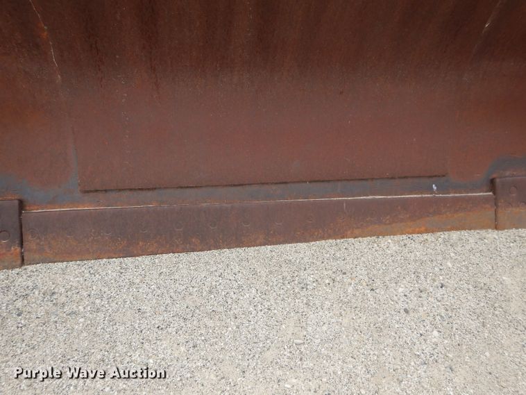 image for item HF9213 Caterpillar D8L  127"W dozer blade