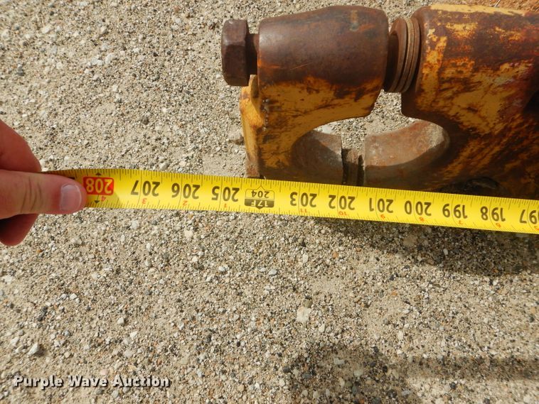 image for item HF9213 Caterpillar D8L  127"W dozer blade