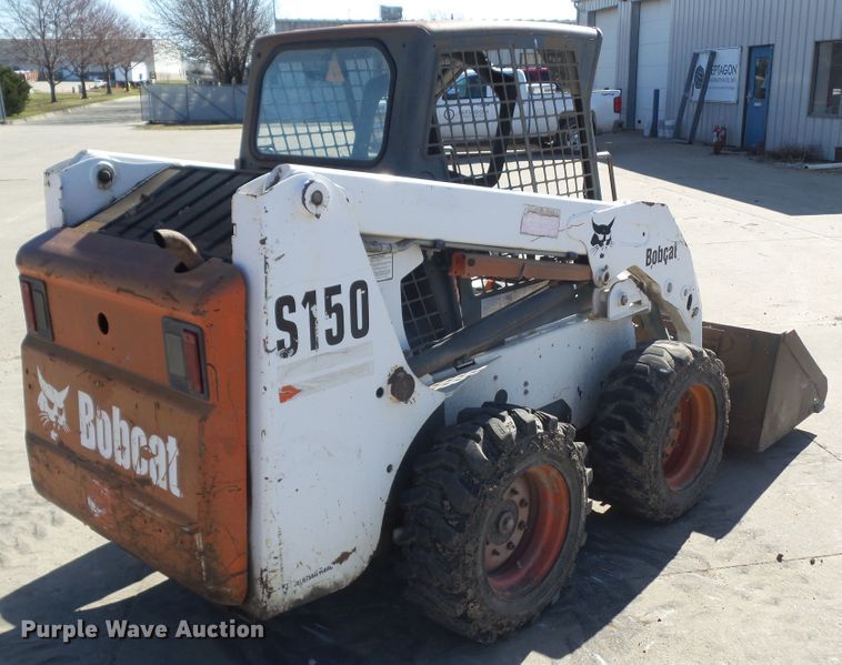 image for item HF9845 2004 Bobcat S150  skid steer loader