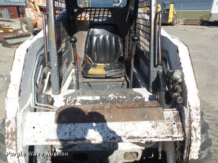 image for item HF9845 2004 Bobcat S150  skid steer loader
