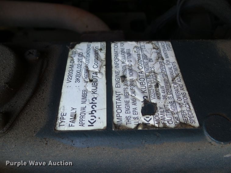 image for item HF9845 2004 Bobcat S150  skid steer loader