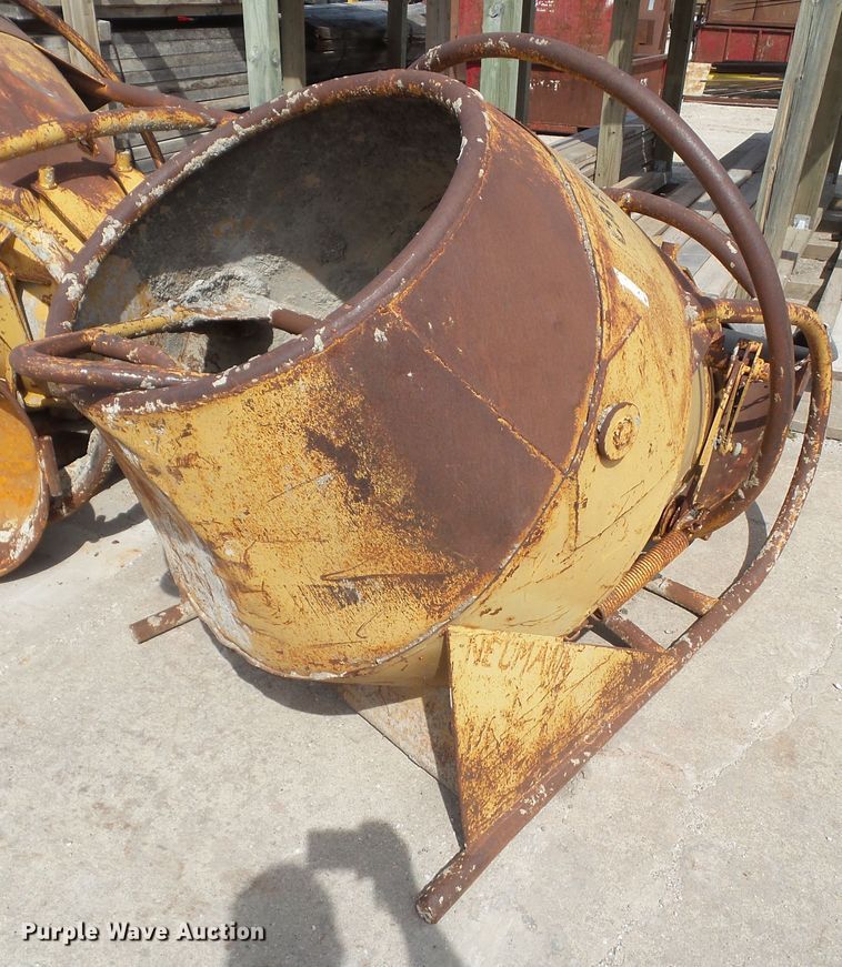 image for item HF9896 Camlever concrete bucket