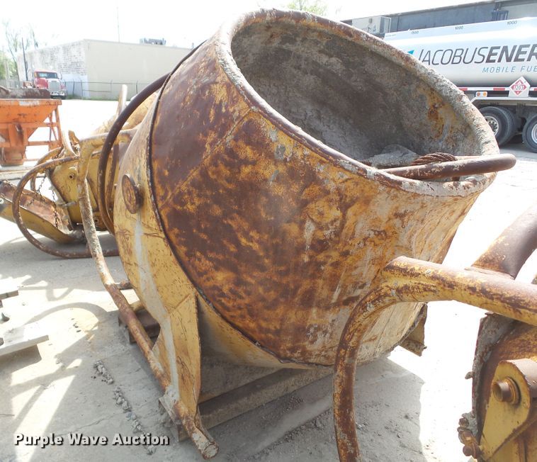 image for item HF9897 Camlever concrete bucket