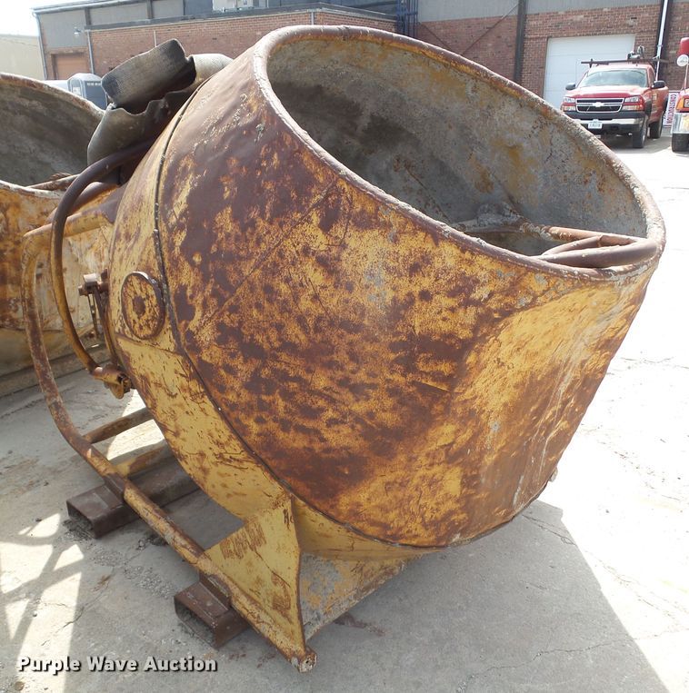 image for item HF9898 Camlever concrete bucket