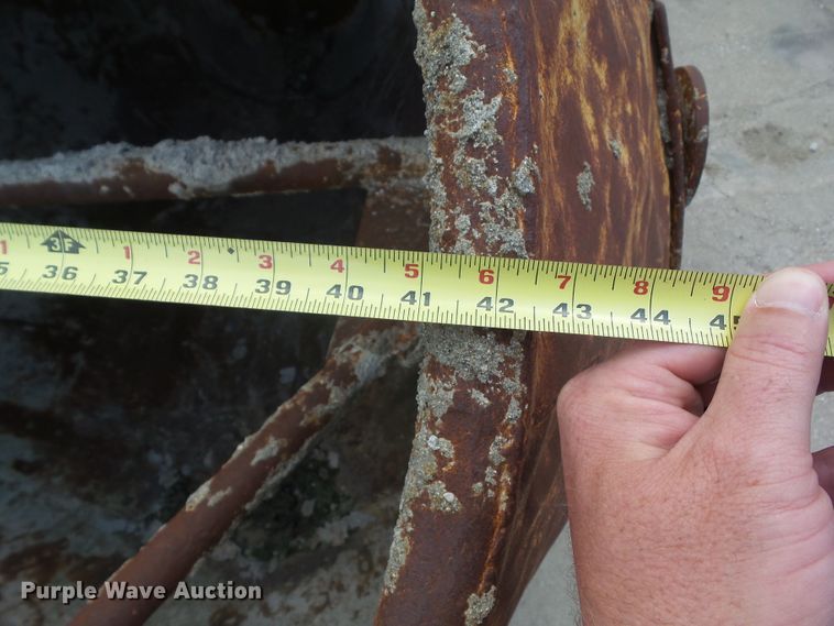 image for item HF9898 Camlever concrete bucket