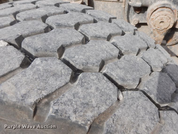 image for item HO9324 1998 International Paystar 5000  ready mix truck