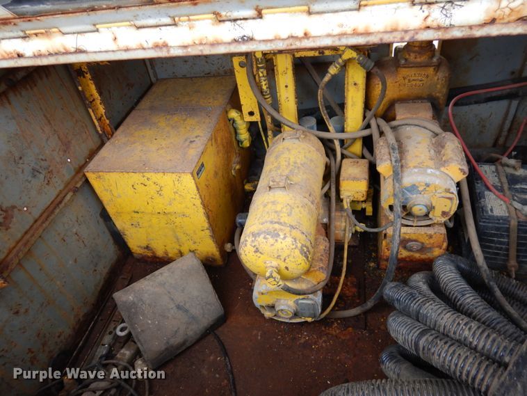 image for item HR9057 Hesco 1500 3  air compressor