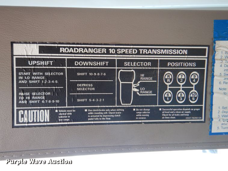 image for item HT9251 2004 Sterling L-Line  vacuum truck