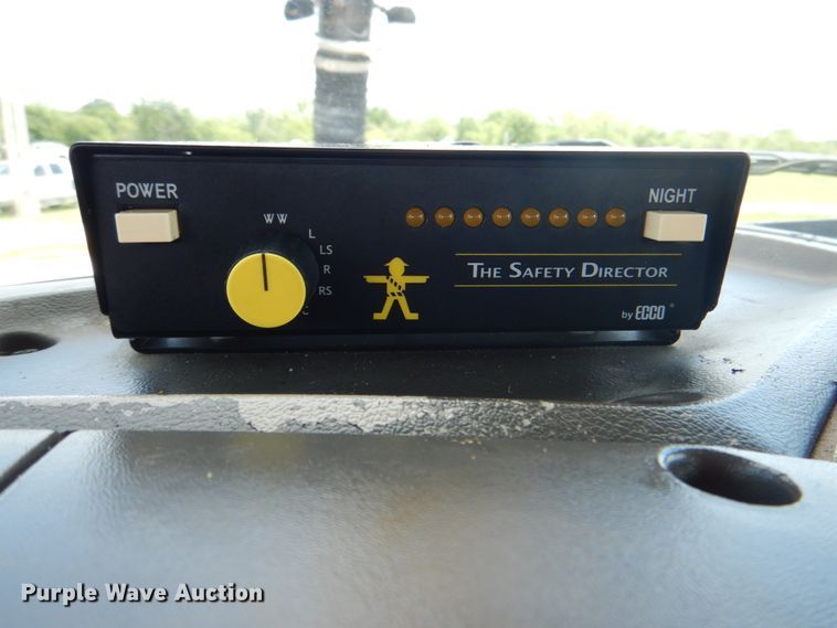 image for item HT9251 2004 Sterling L-Line  vacuum truck