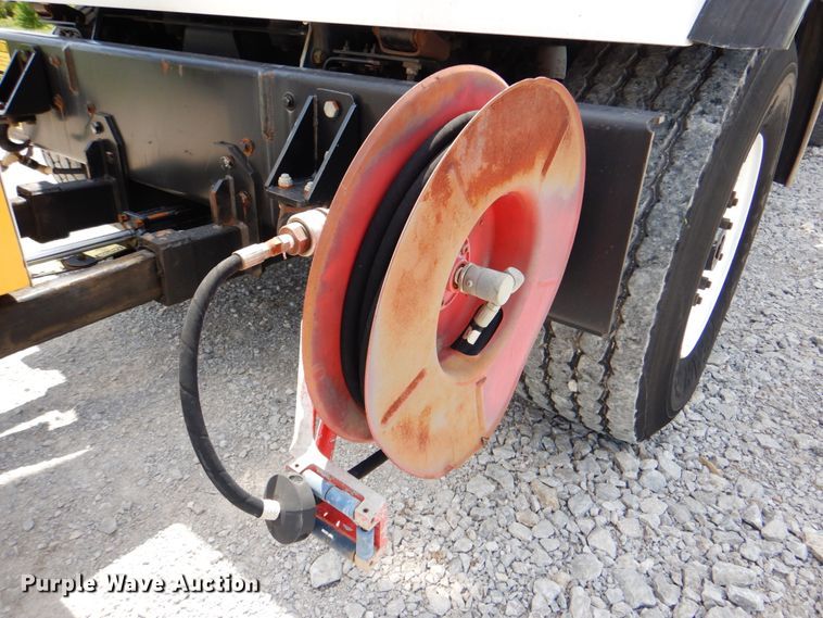 image for item HT9251 2004 Sterling L-Line  vacuum truck