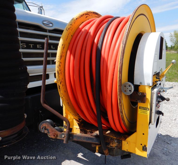 image for item HT9251 2004 Sterling L-Line  vacuum truck