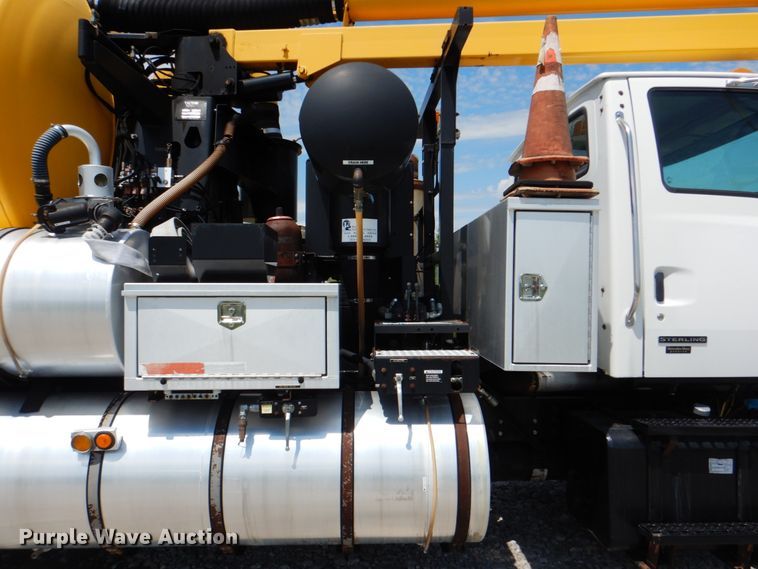 image for item HT9251 2004 Sterling L-Line  vacuum truck