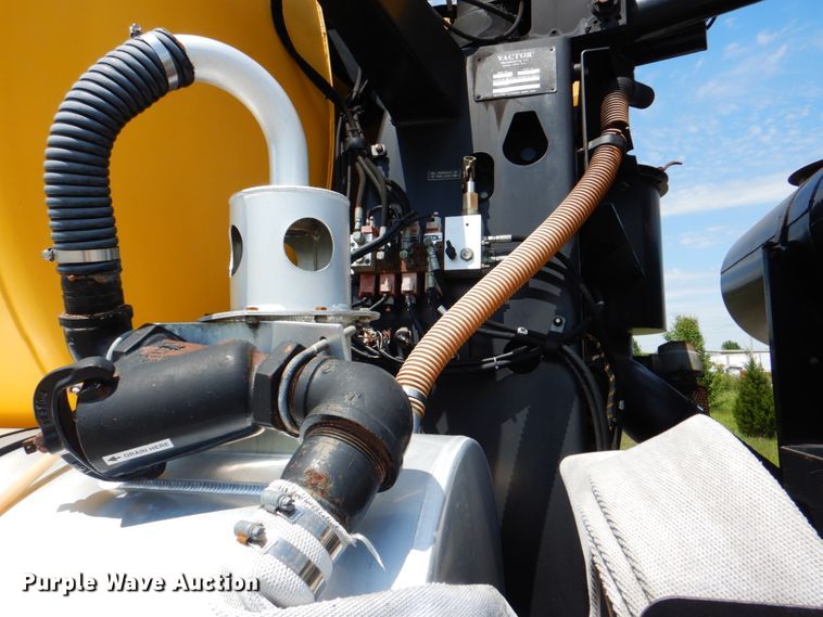 image for item HT9251 2004 Sterling L-Line  vacuum truck