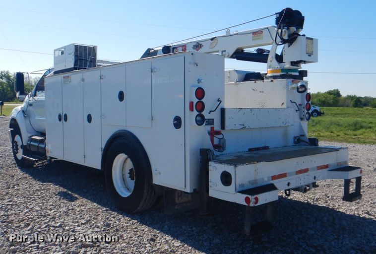 image for item HX9233 2008 Ford F750 Super Duty  utility / service truck