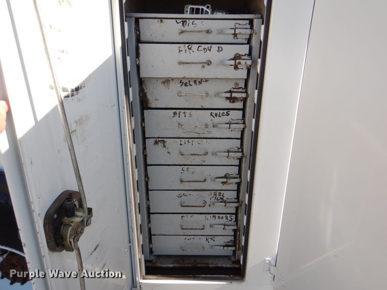 image for item HX9233 2008 Ford F750 Super Duty  utility / service truck