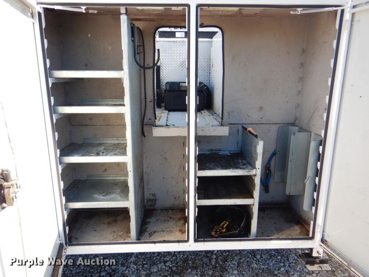 image for item HX9233 2008 Ford F750 Super Duty  utility / service truck