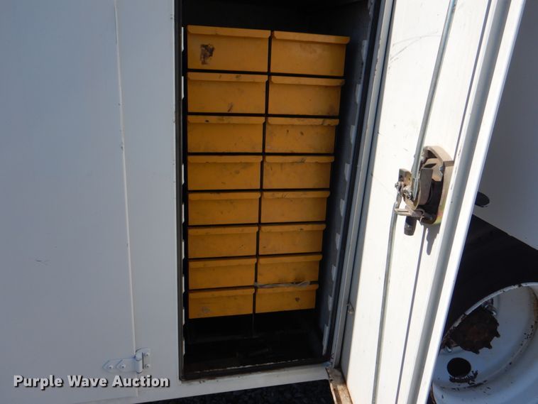 image for item HX9233 2008 Ford F750 Super Duty  utility / service truck