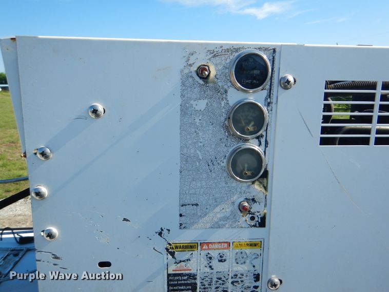 image for item HX9233 2008 Ford F750 Super Duty  utility / service truck