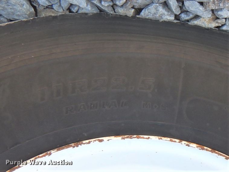 image for item HX9233 2008 Ford F750 Super Duty  utility / service truck