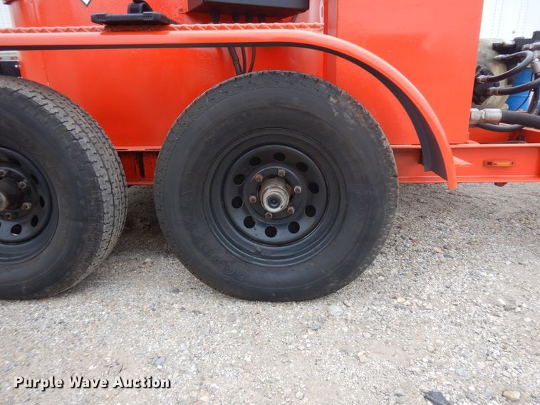 image for item ID9775 2013 Crafco SS250DC melter applicator