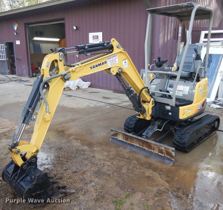 image for item ID9779 2016 Yanmar VIO17-A  mini excavator