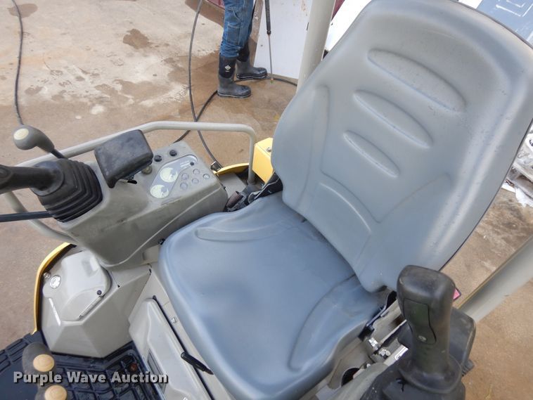 image for item ID9779 2016 Yanmar VIO17-A  mini excavator