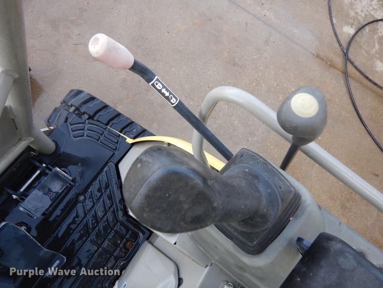 image for item ID9779 2016 Yanmar VIO17-A  mini excavator