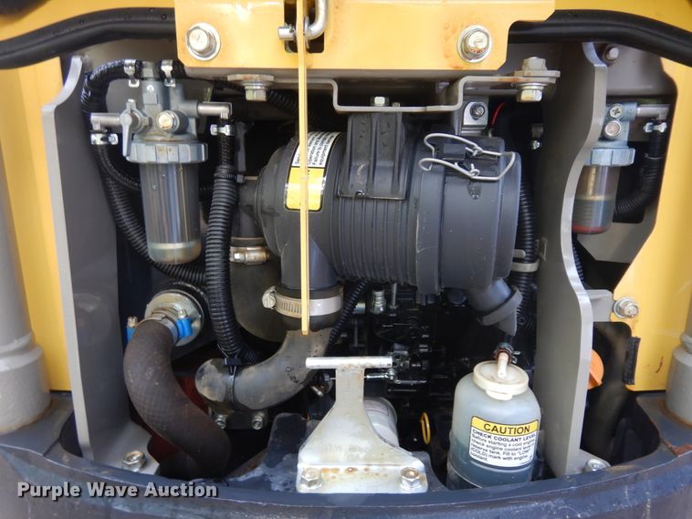 image for item ID9779 2016 Yanmar VIO17-A  mini excavator