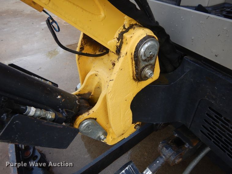 image for item ID9779 2016 Yanmar VIO17-A  mini excavator