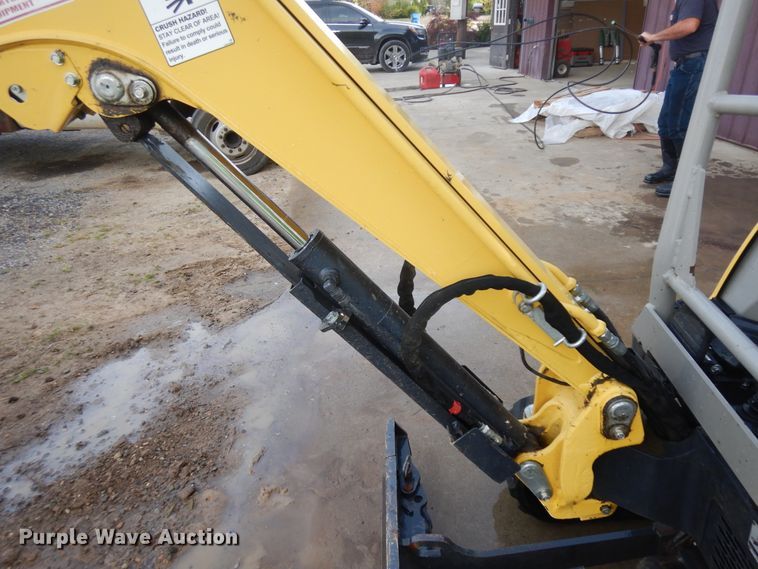 image for item ID9779 2016 Yanmar VIO17-A  mini excavator