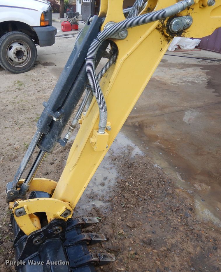 image for item ID9779 2016 Yanmar VIO17-A  mini excavator