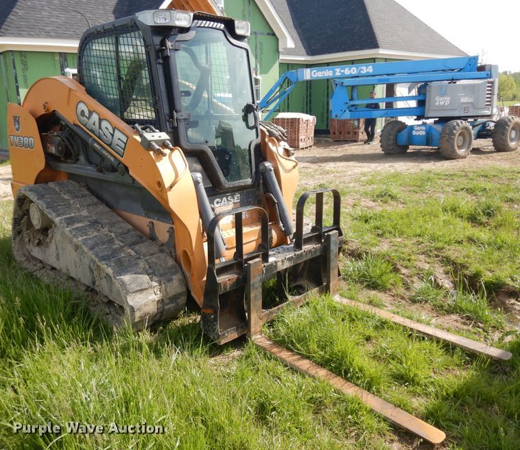 image for item ID9780 2013 Case TV380  tracked skid steer