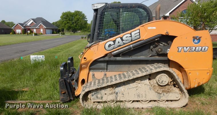 image for item ID9780 2013 Case TV380  tracked skid steer