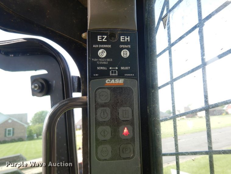 image for item ID9780 2013 Case TV380  tracked skid steer