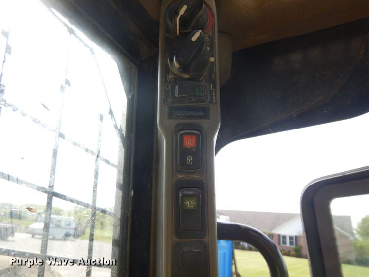 image for item ID9780 2013 Case TV380  tracked skid steer