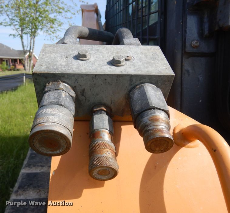 image for item ID9780 2013 Case TV380  tracked skid steer