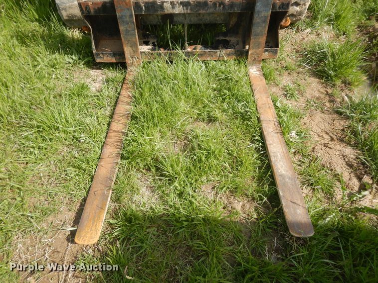 image for item ID9780 2013 Case TV380  tracked skid steer