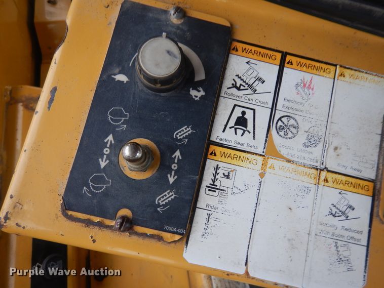 image for item ID9783 2001 Vermeer T758  trencher