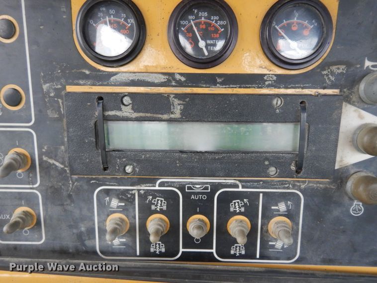 image for item ID9783 2001 Vermeer T758  trencher