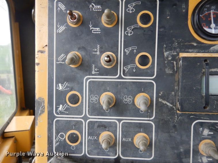 image for item ID9783 2001 Vermeer T758  trencher