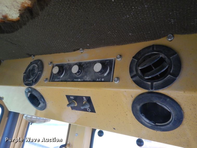 image for item ID9783 2001 Vermeer T758  trencher