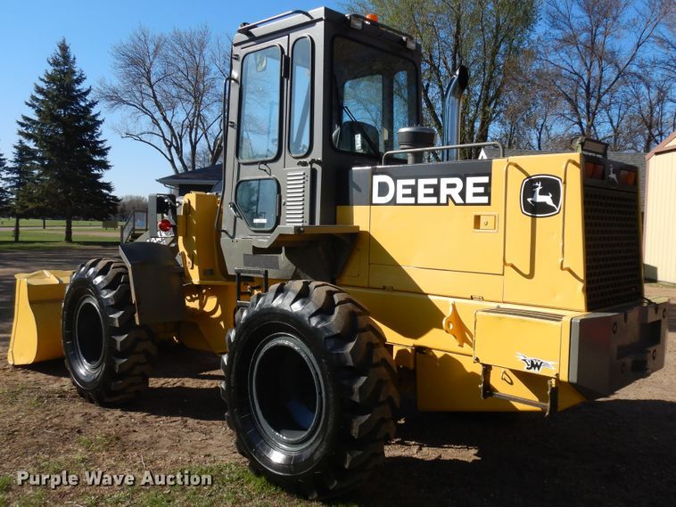 image for item ID9785 1988 John Deere 444E  wheel loader