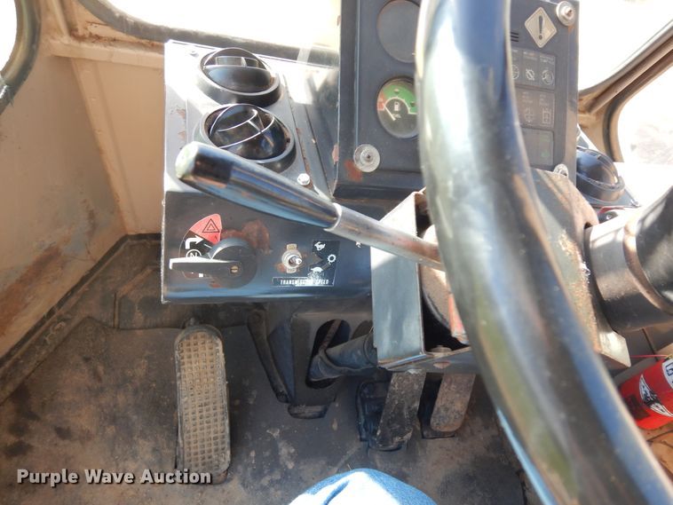 image for item ID9785 1988 John Deere 444E  wheel loader