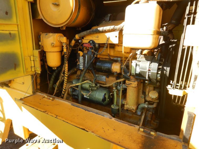 image for item ID9785 1988 John Deere 444E  wheel loader