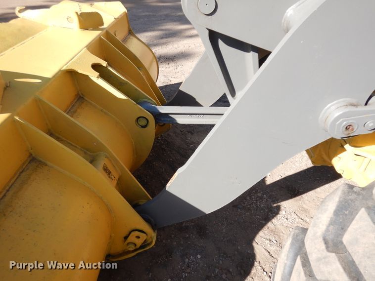 image for item ID9785 1988 John Deere 444E  wheel loader