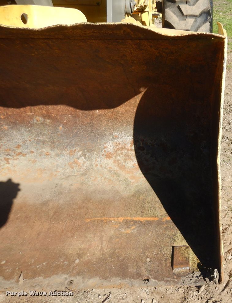 image for item ID9785 1988 John Deere 444E  wheel loader