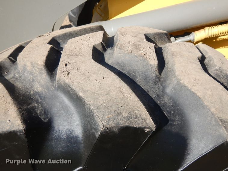 image for item ID9785 1988 John Deere 444E  wheel loader