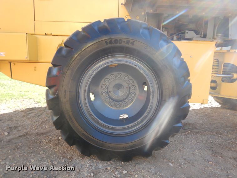 image for item ID9785 1988 John Deere 444E  wheel loader