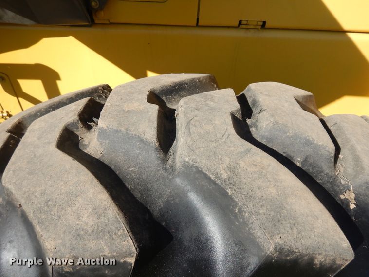 image for item ID9785 1988 John Deere 444E  wheel loader